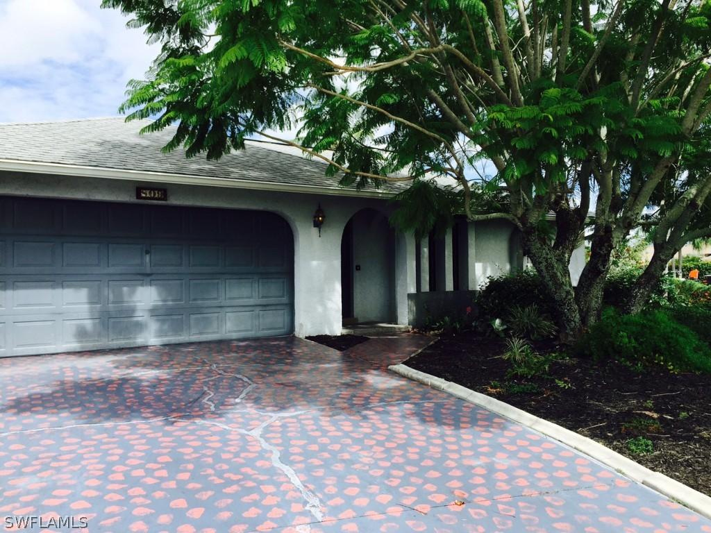 809 SE 32nd Ter., Cape Coral, FL 33904