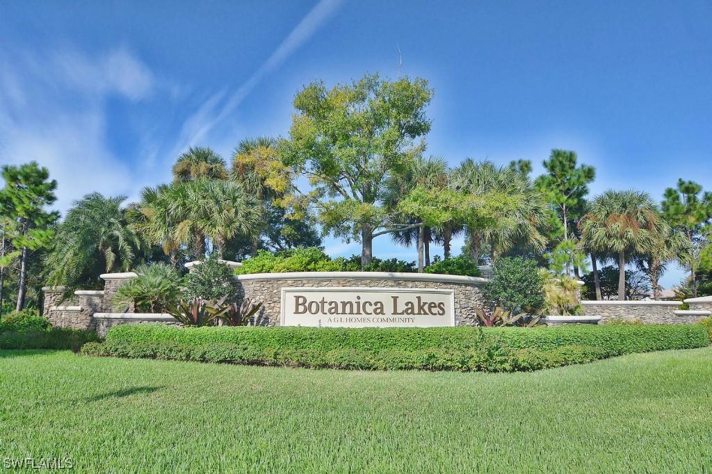 11048 Yellow Poplar Dr., Fort Myers, FL 33913