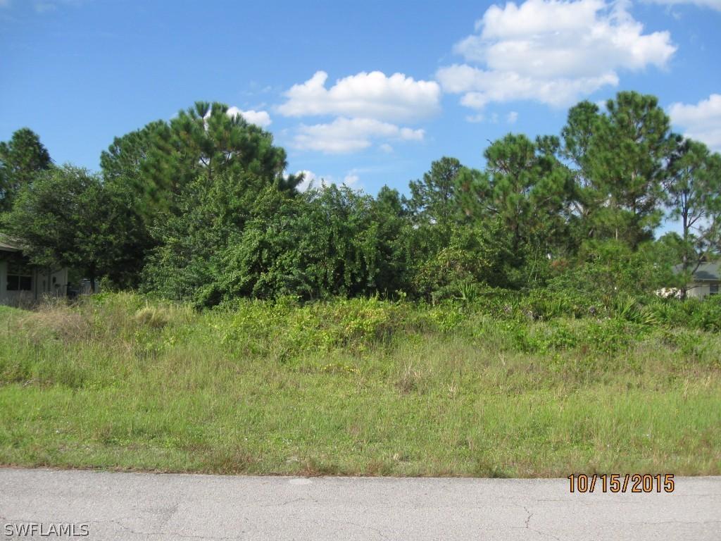 5036 Jones Dr., Lehigh Acres, FL 33973