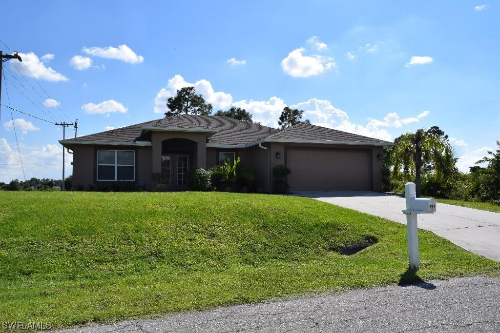 384 Butler Ave., Lehigh Acres, FL 33974