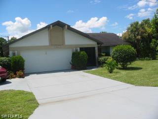 411 Jackson Ave., Lehigh Acres, FL 33972