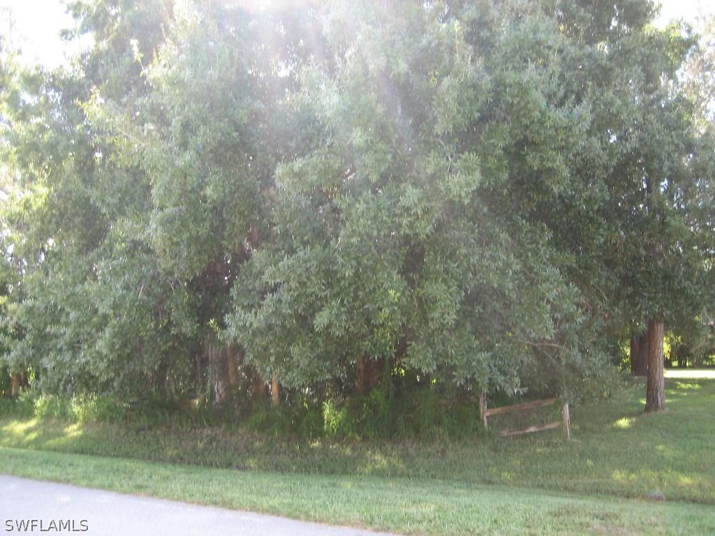 8109 Pennsylvania Blvd., Fort Myers, FL 33967