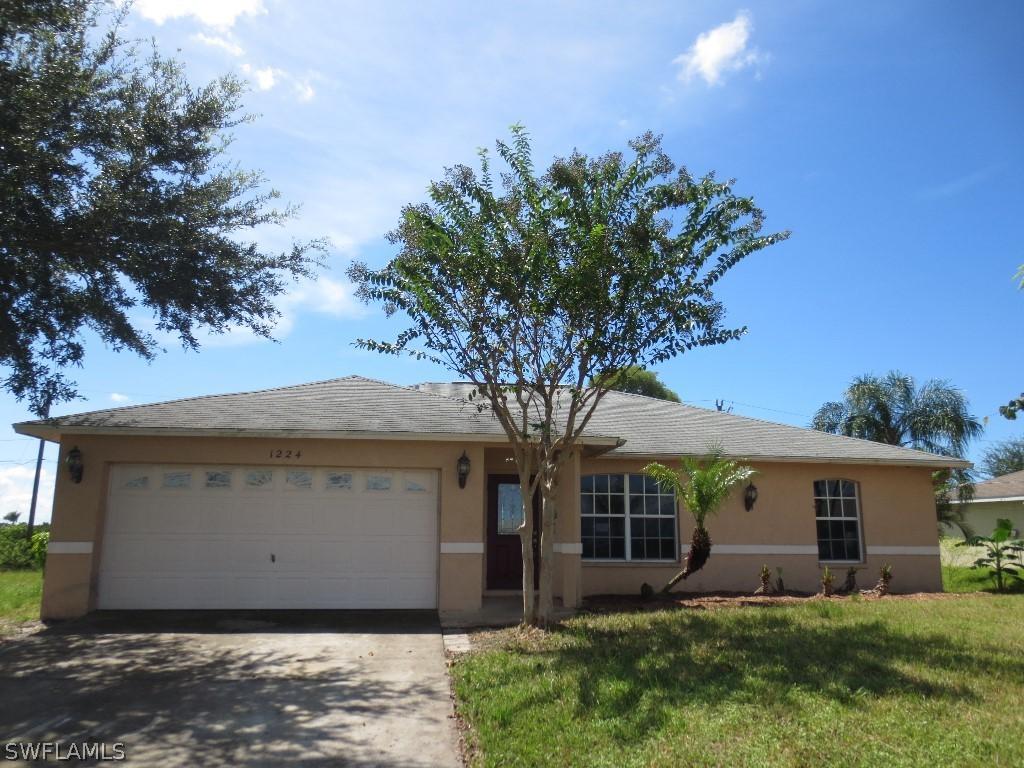 1224 NE 18th Pl., Cape Coral, FL 33909