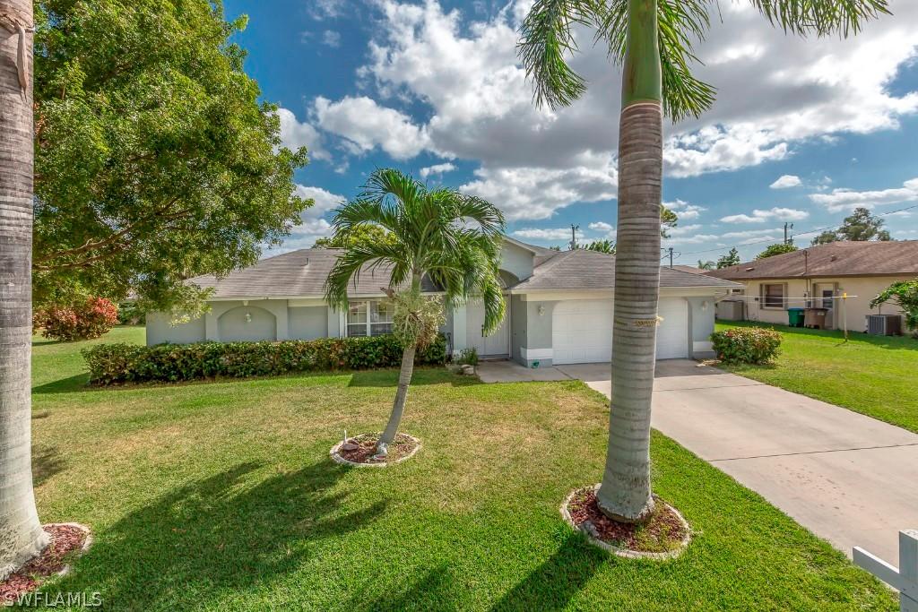 2103 SE 8th Pl., Cape Coral, FL 33990