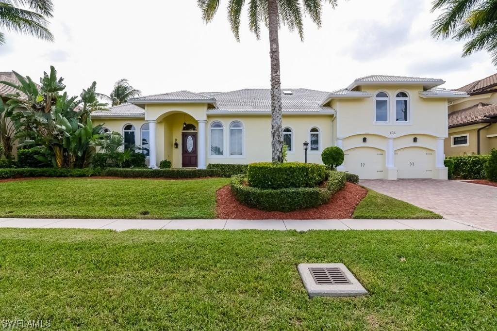 136 Hollyhock Ct., Marco Island, FL 34145