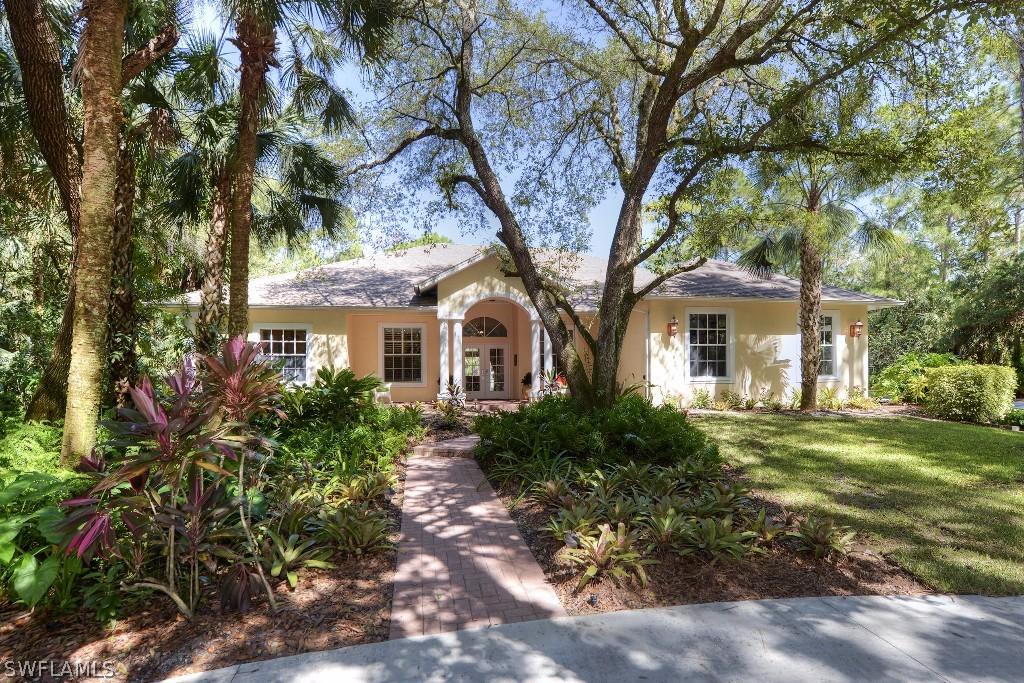 4581 7th Ave., Naples, FL 34119