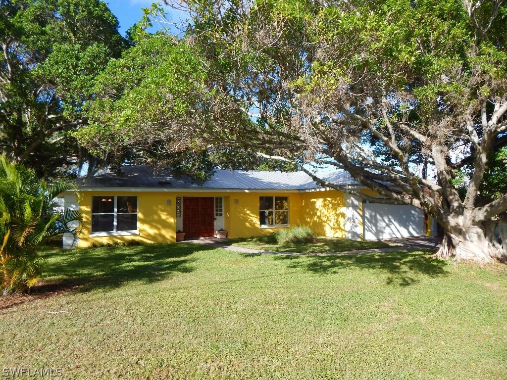 1521 SE 1st Ter., Cape Coral, FL 33990