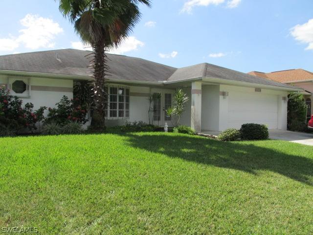 2030 SE 14th Ter., Cape Coral, FL 33990