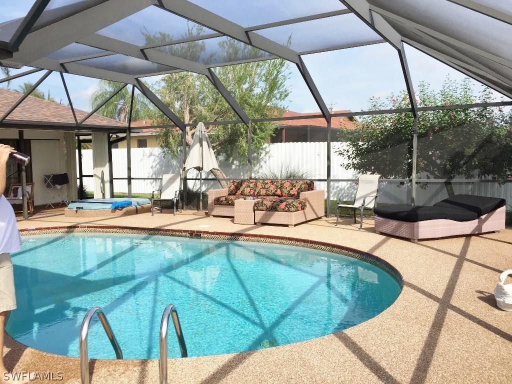 3227 SW 5th Pl., Cape Coral, FL 33914