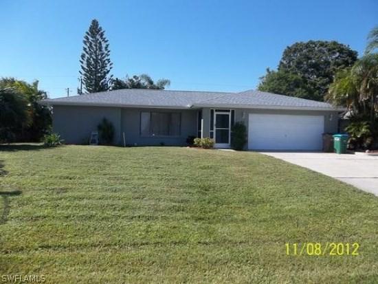 32 NE 10th Pl., Cape Coral, FL 33909