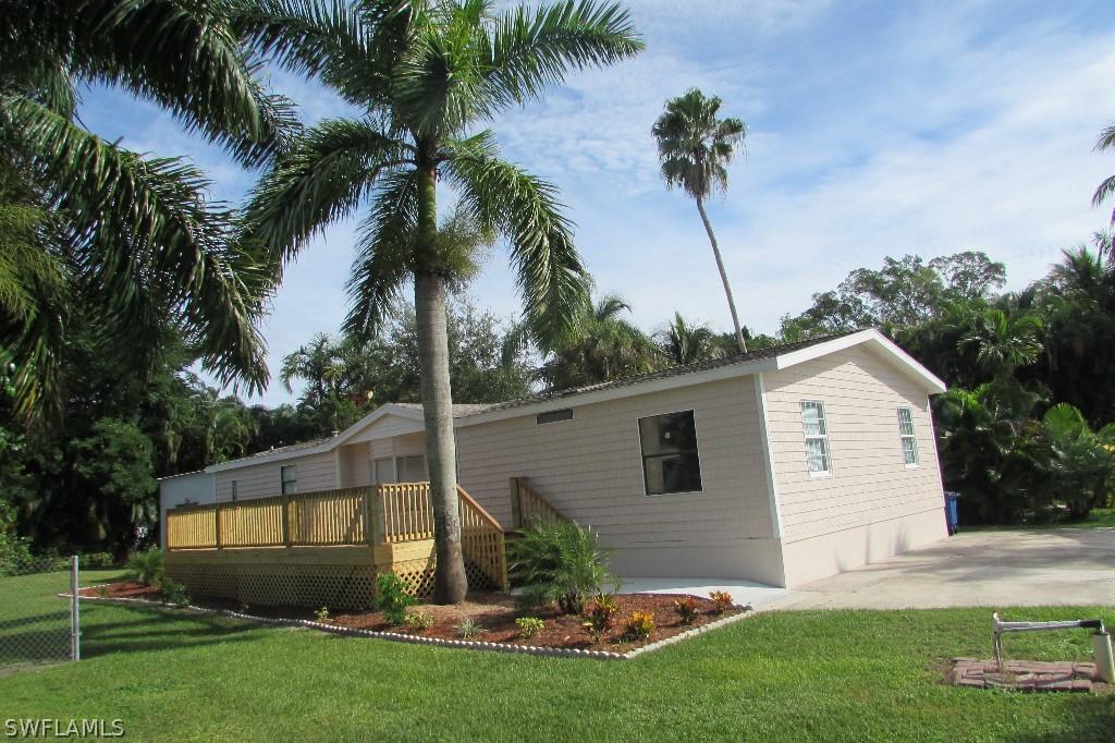 12590 Water Ln., Fort Myers, FL 33908