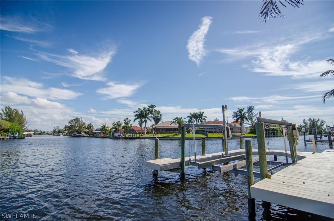 4921 SW 25th Pl., Cape Coral, FL 33914