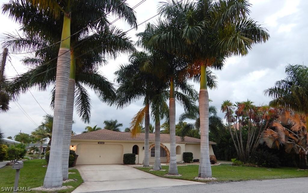 127 SW 54th Ter., Cape Coral, FL 33914