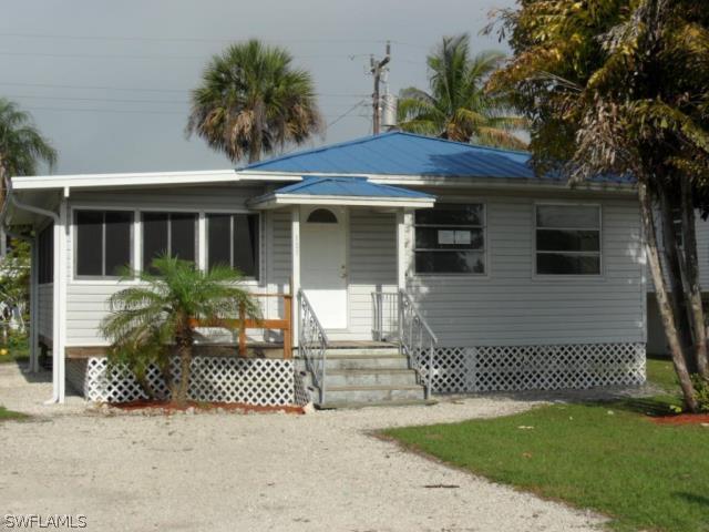 127 Delmar Ave., Fort Myers Beach, FL 33931