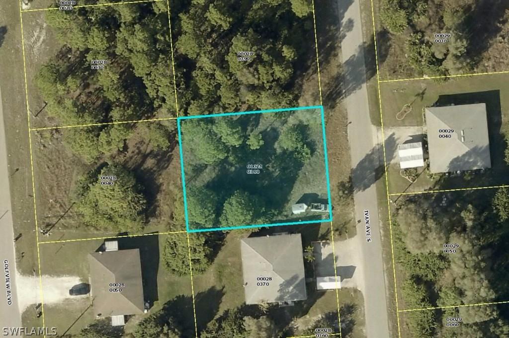 712 Ivan Ave., Lehigh Acres, FL 33973