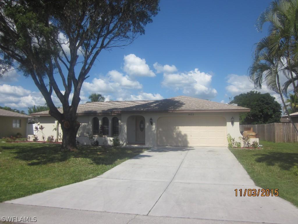 1425 SE 19th Ter., Cape Coral, FL 33990