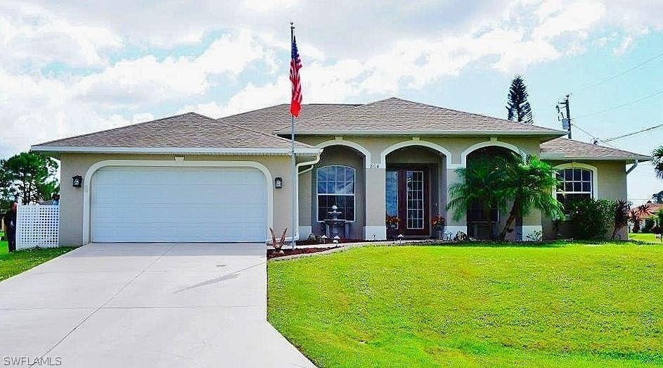 864 SW 17th Ter., Cape Coral, FL 33991