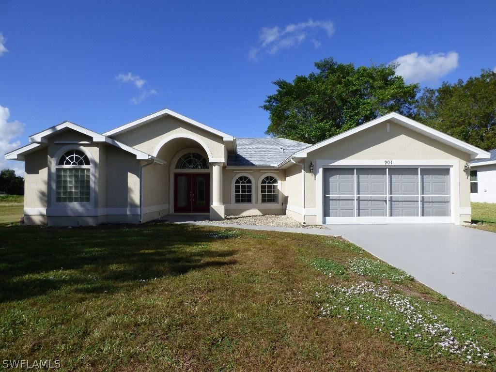 201 Highland Ave., Lehigh Acres, FL 33936