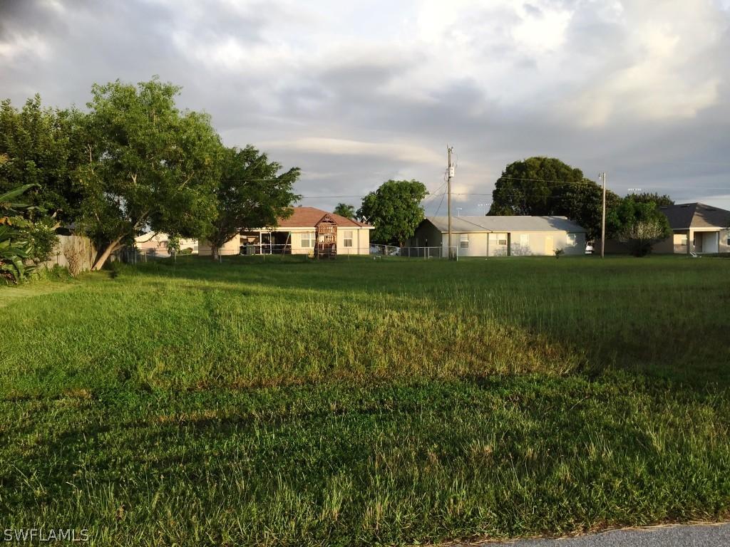 2935 SW 4th Pl., Cape Coral, FL 33914