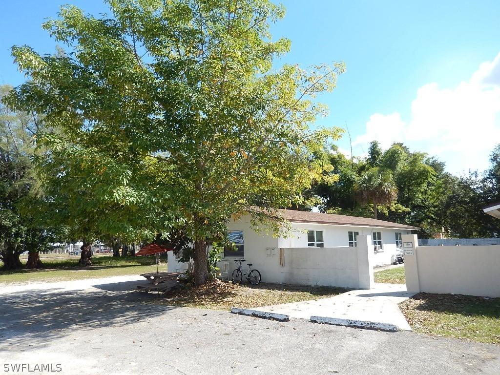 2408 Linhart Ave., Fort Myers, FL 33901