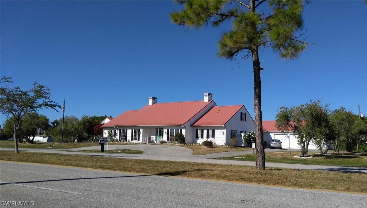 201 Nicholas Pkwy., Cape Coral, FL 33991