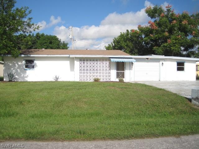301 Bougainvillea Rd., Lehigh Acres, FL 33936