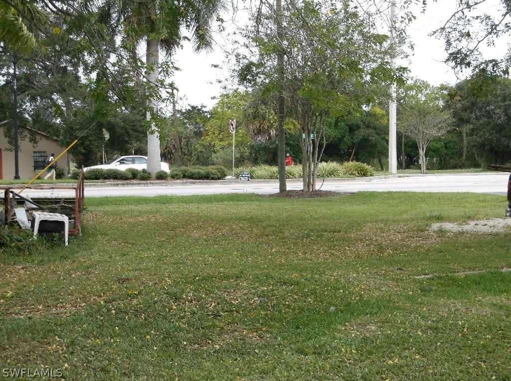 3076 Dr Martin Luther King Blvd., Fort Myers, FL 33916