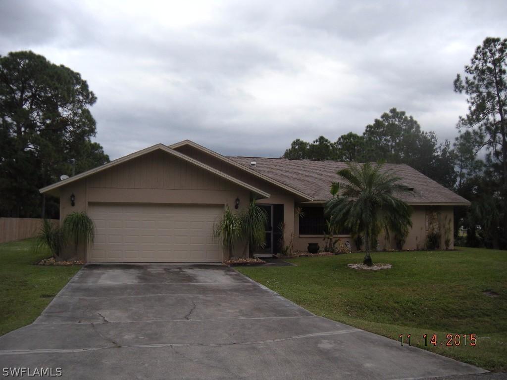 400 Greenwood Ave., Lehigh Acres, FL 33972