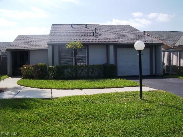 9708 Maplecrest Cir., Lehigh Acres, FL 33936