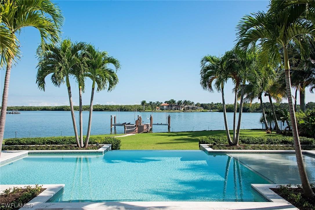 1085 Nelsons Walk, Naples, FL 34102
