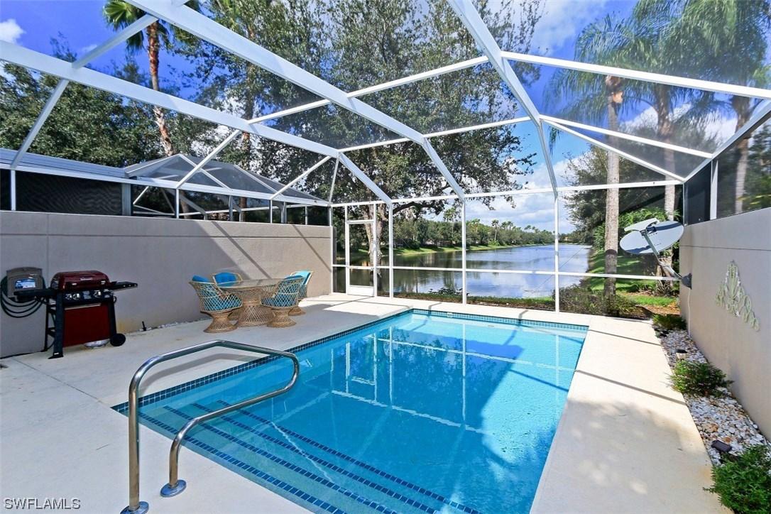 5489 Cove Cir. #94, Naples, FL 34119