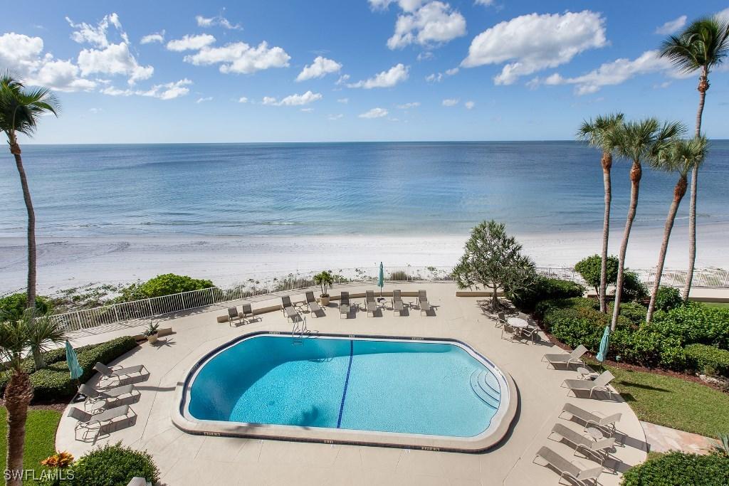 2171 Gulf Shore Blvd. #303, Naples, FL 34102