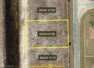 1158 Helen Ave., Lehigh Acres, FL 33974