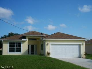 2708 11th St., Lehigh Acres, FL 33976