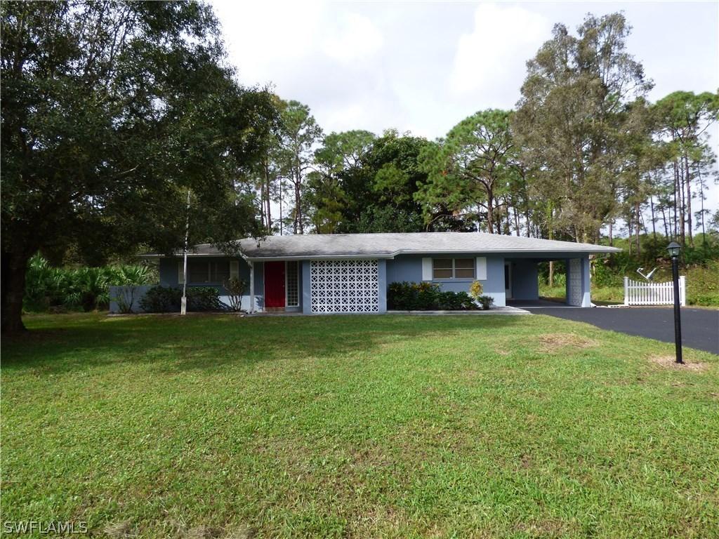 1409 Broadway Ave., Lehigh Acres, FL 33972