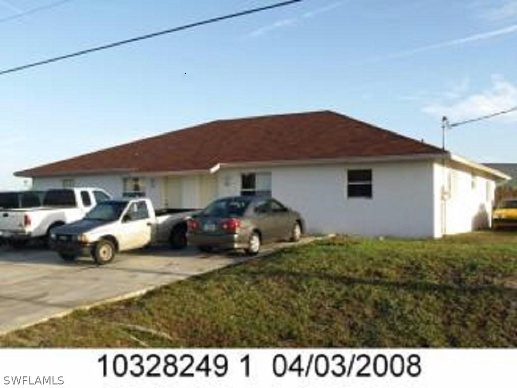 2412/2414 Hawalaska St., Lehigh Acres, FL 33973