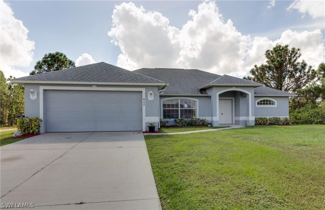 942 Plantation Rd., Lehigh Acres, FL 33974