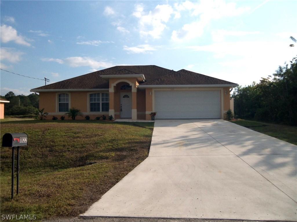 1122 Hudson St., Lehigh Acres, FL 33974