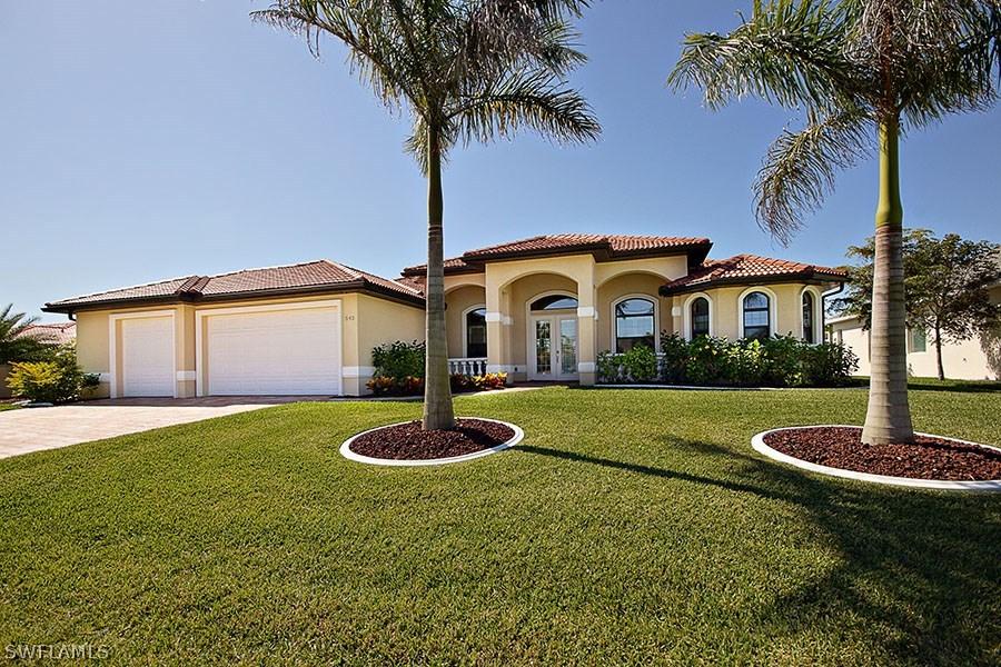 542 SE 33rd St., Cape Coral, FL 33904