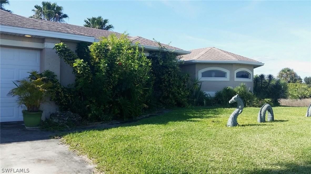 1717 Abbott Ave., Lehigh Acres, FL 33972