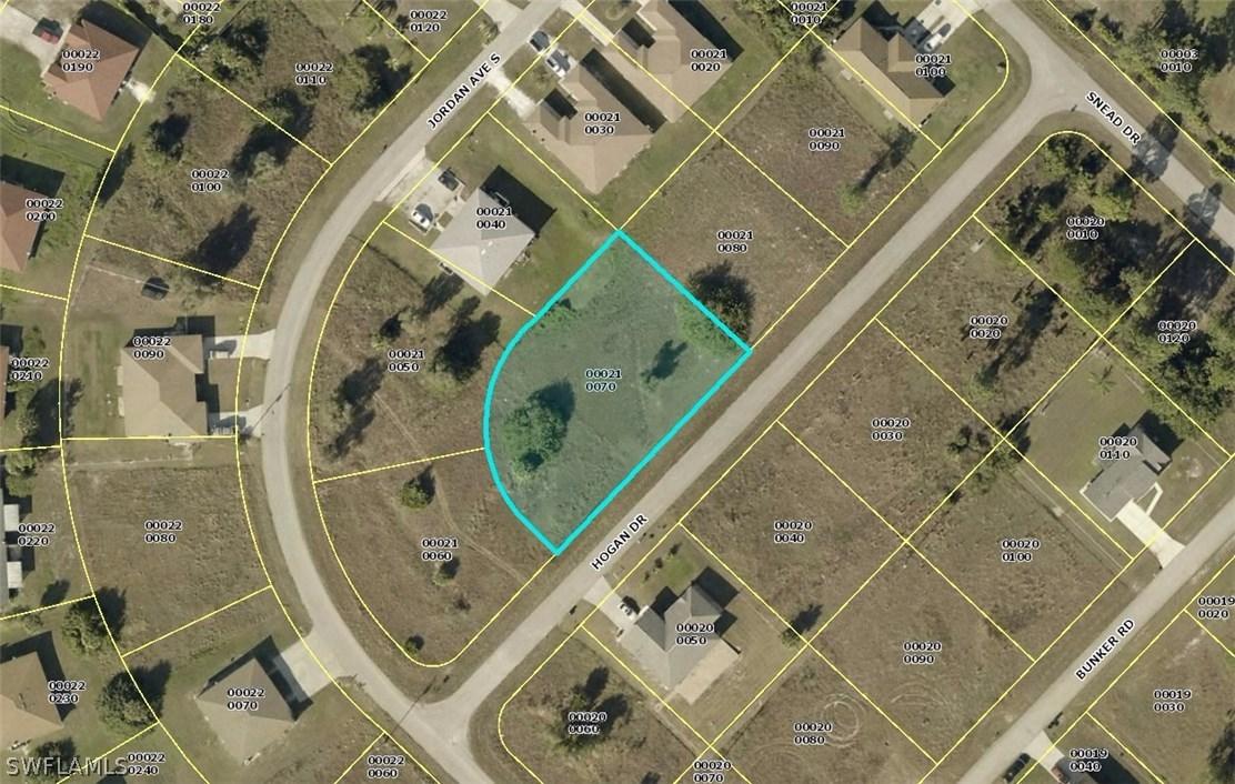 2214 Hogan Dr., Lehigh Acres, FL 33973