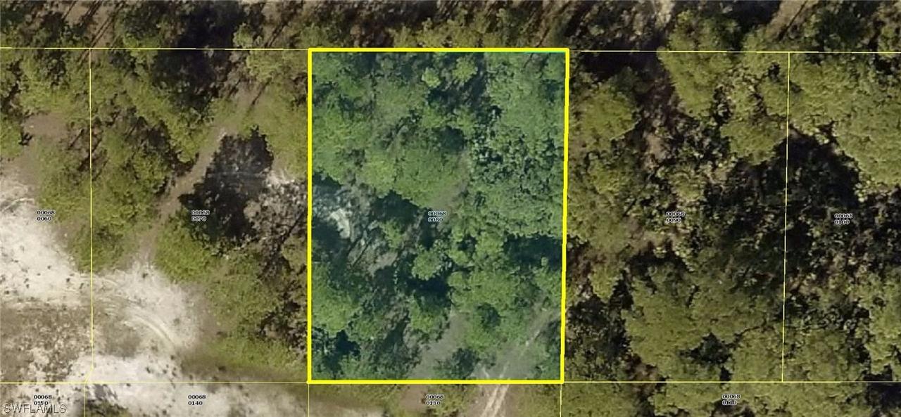 872 Amigo St., Lehigh Acres, FL 33974