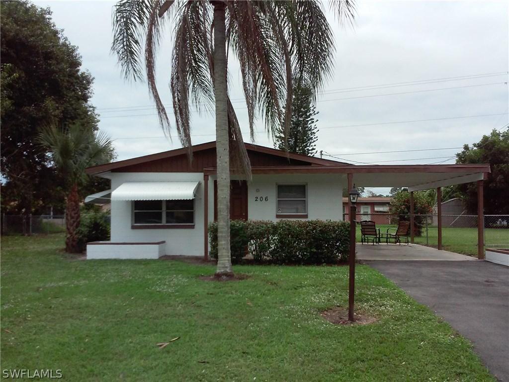 206 Stewart Ln., Lehigh Acres, FL 33936