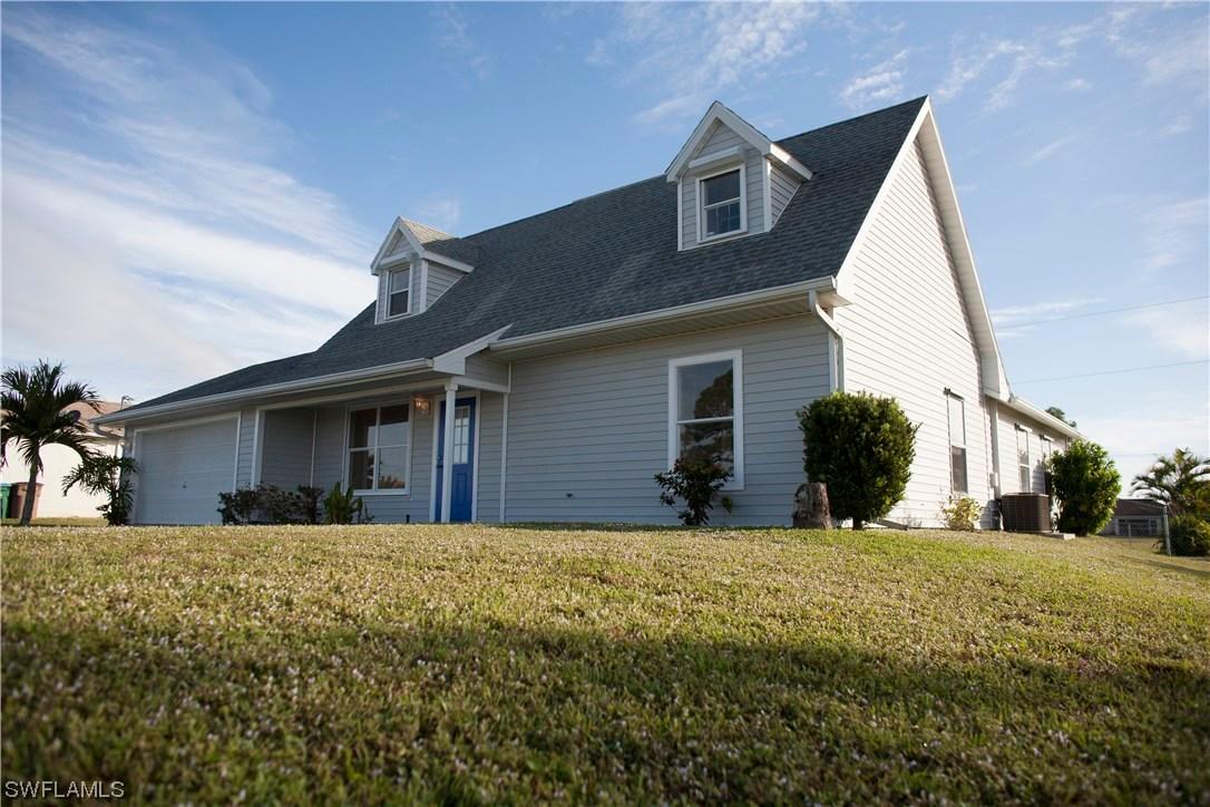 2917 NE 4th Pl., Cape Coral, FL 33909