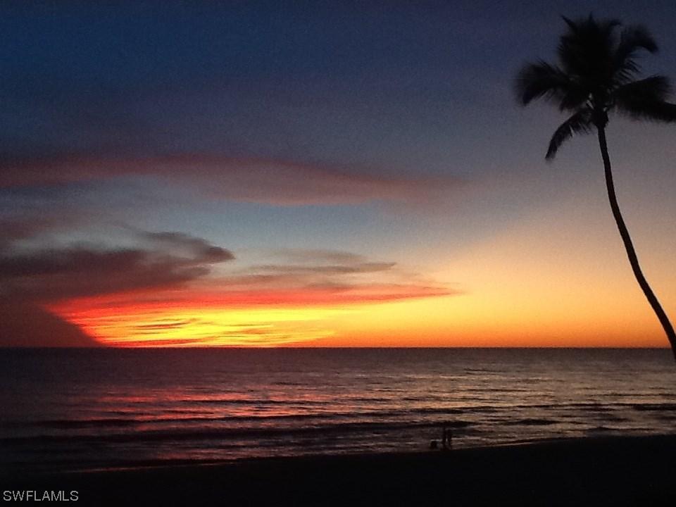 1977 Gulf Shore Blvd. #706, Naples, FL 34102