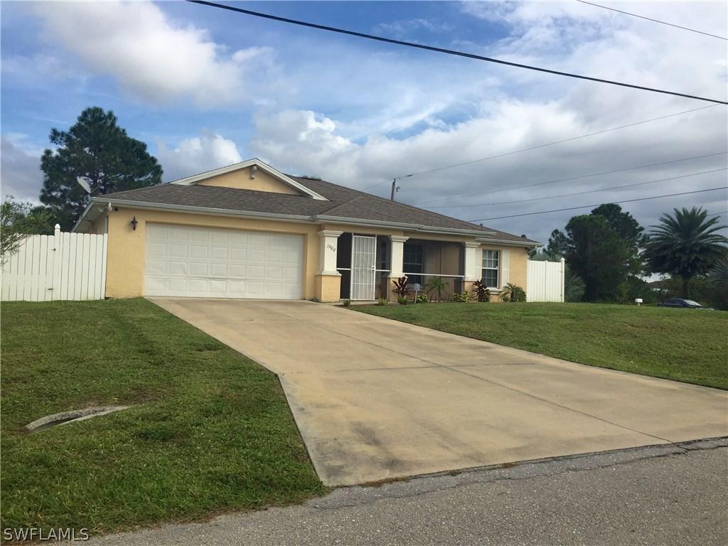 1900 Xelda Ave., Lehigh Acres, FL 33971