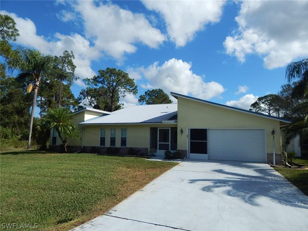 110 Robert Ave., Lehigh Acres, FL 33936