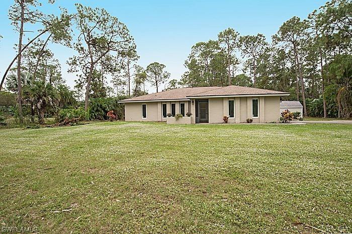 5090 Boxwood Way, Naples, FL 34116