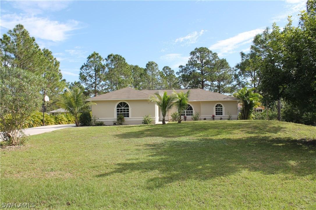 918 Magnolia Ave., Lehigh Acres, FL 33972