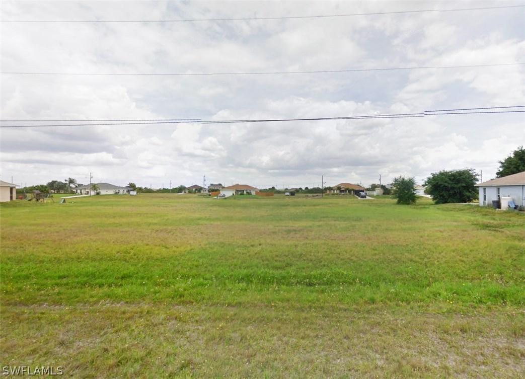 223 NW 27th Pl., Cape Coral, FL 33993